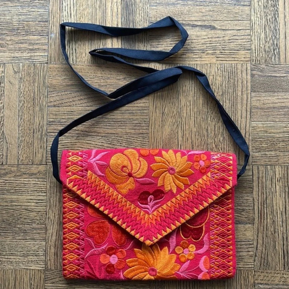 NWOT Beautiful Mexican hand crafted crossbody bag - Picture 2 of 7